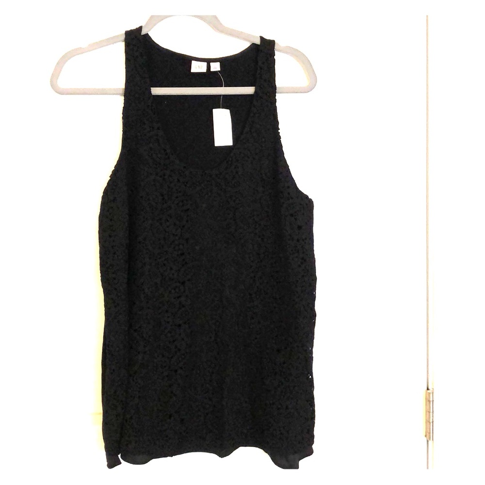 Gap black tank top